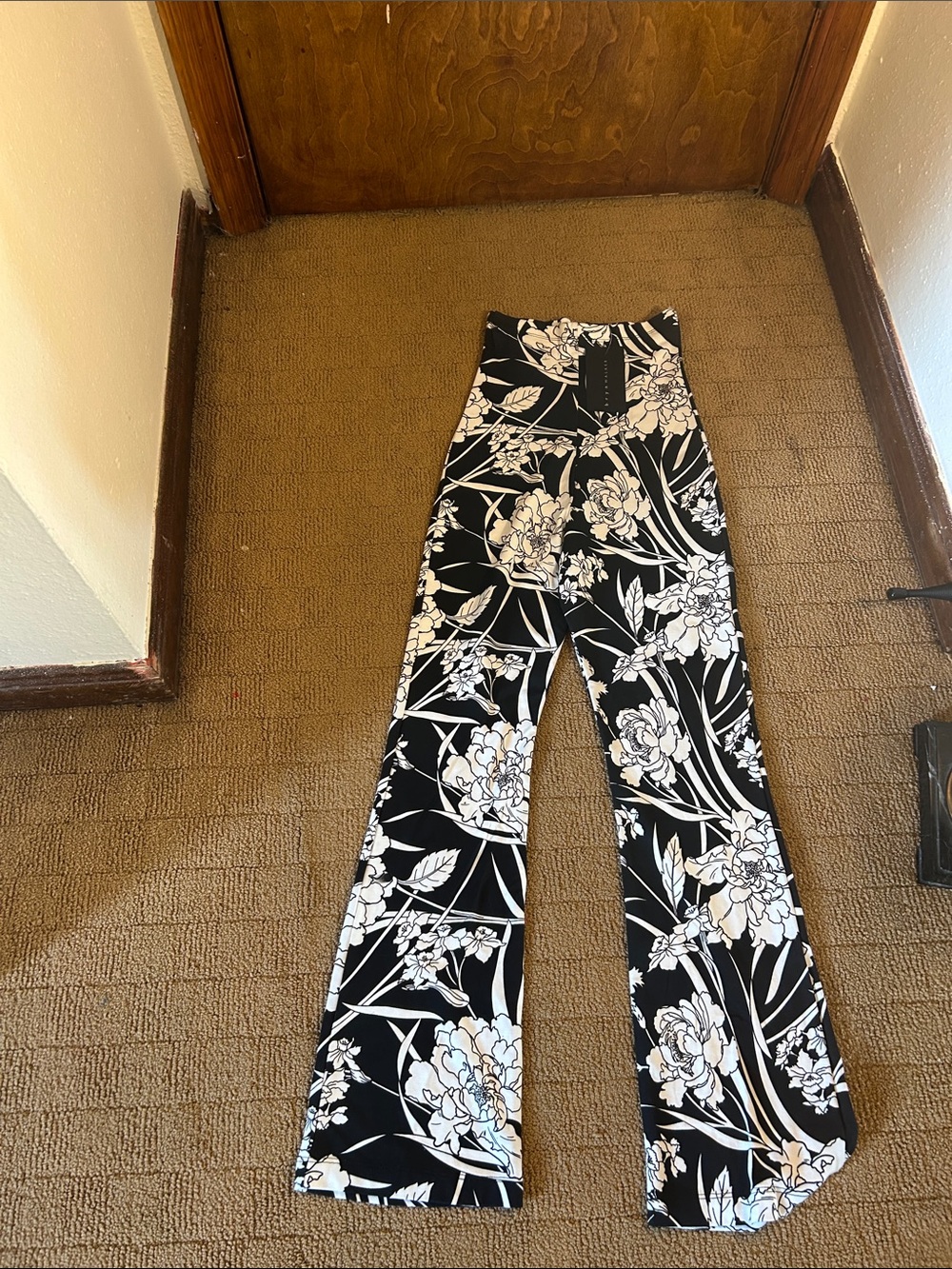 bryn Walker Black & White Floral Wide-Leg Pants